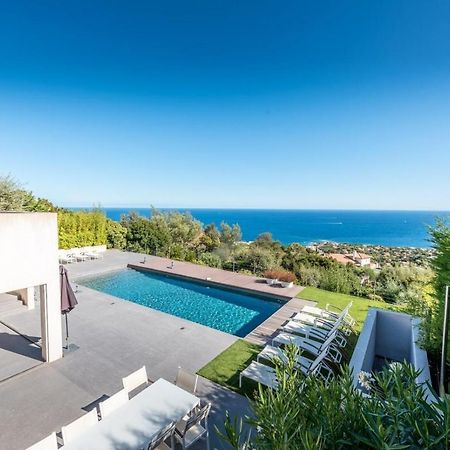 Vue Panoramique Sur La Baie De St Tropez Villa Les Issambres Bagian luar foto