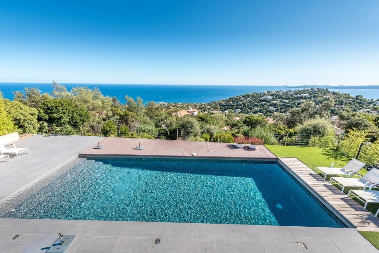 Vue Panoramique Sur La Baie De St Tropez Villa Les Issambres Bagian luar foto